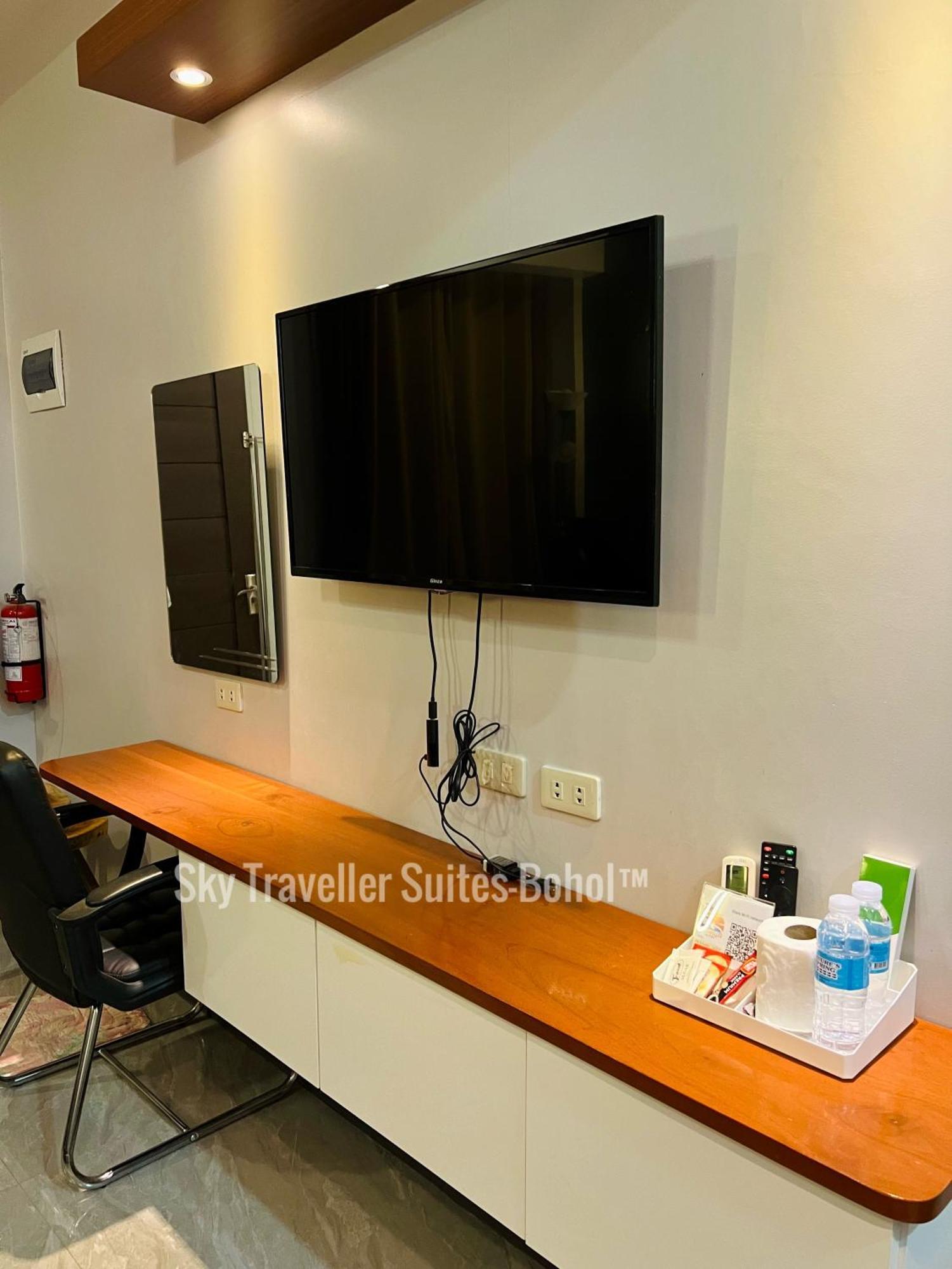 Sky Traveller Suites Panglao Exteriör bild