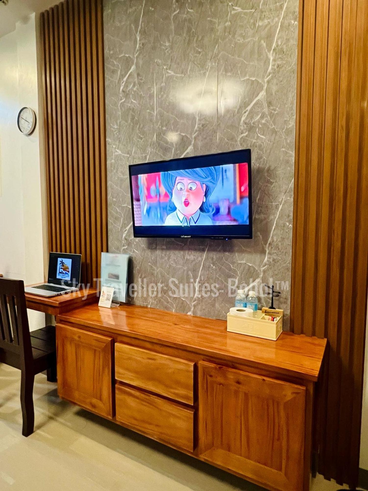 Sky Traveller Suites Panglao Exteriör bild