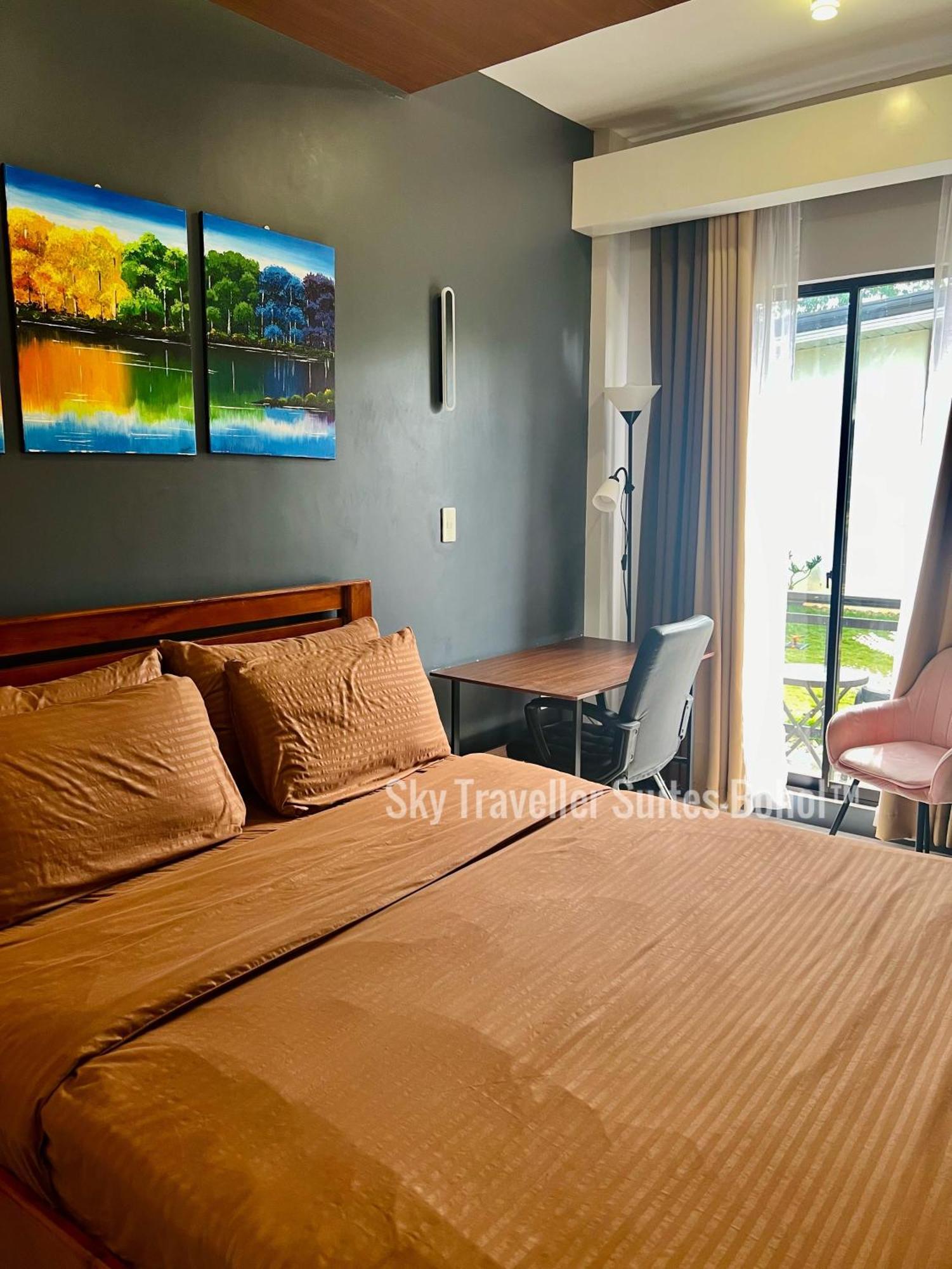 Sky Traveller Suites Panglao Exteriör bild
