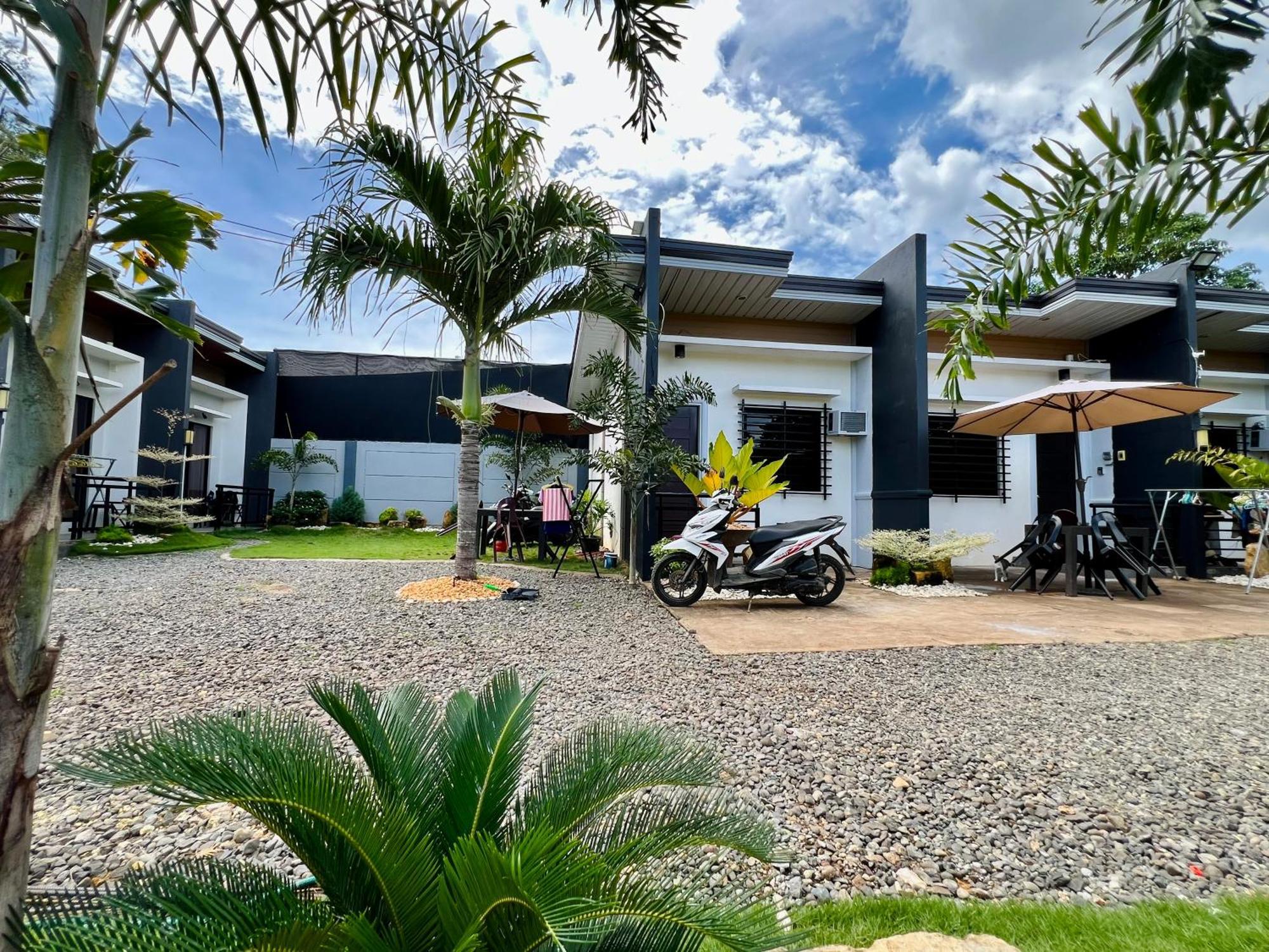 Sky Traveller Suites Panglao Exteriör bild