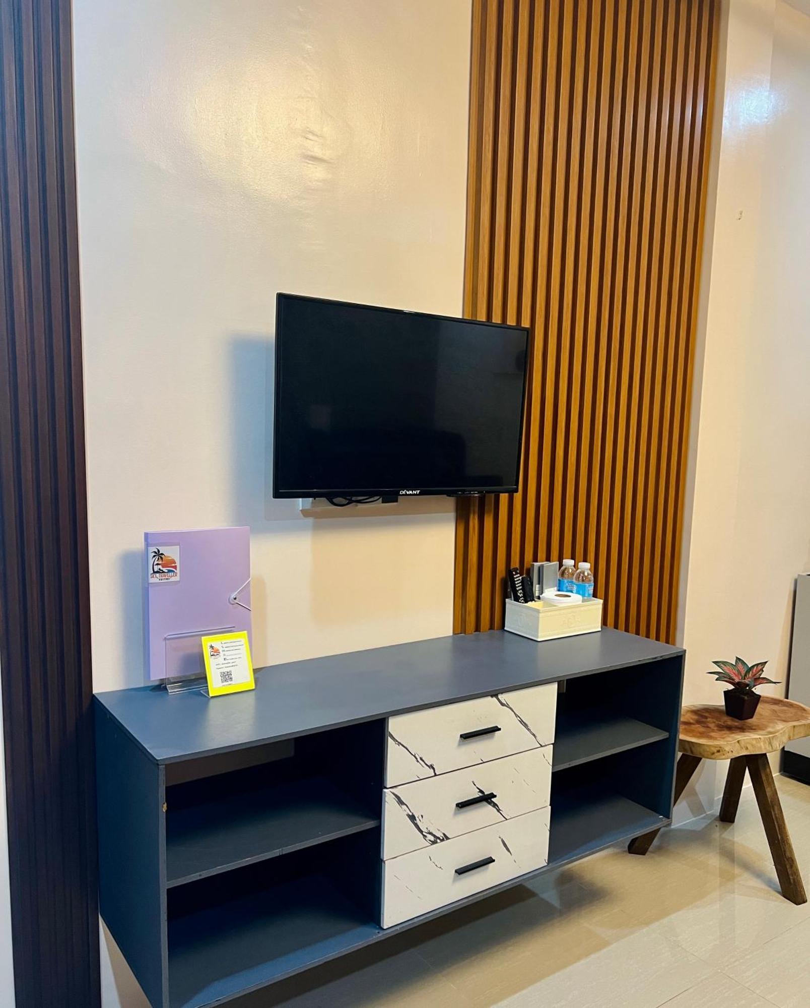Sky Traveller Suites Panglao Exteriör bild