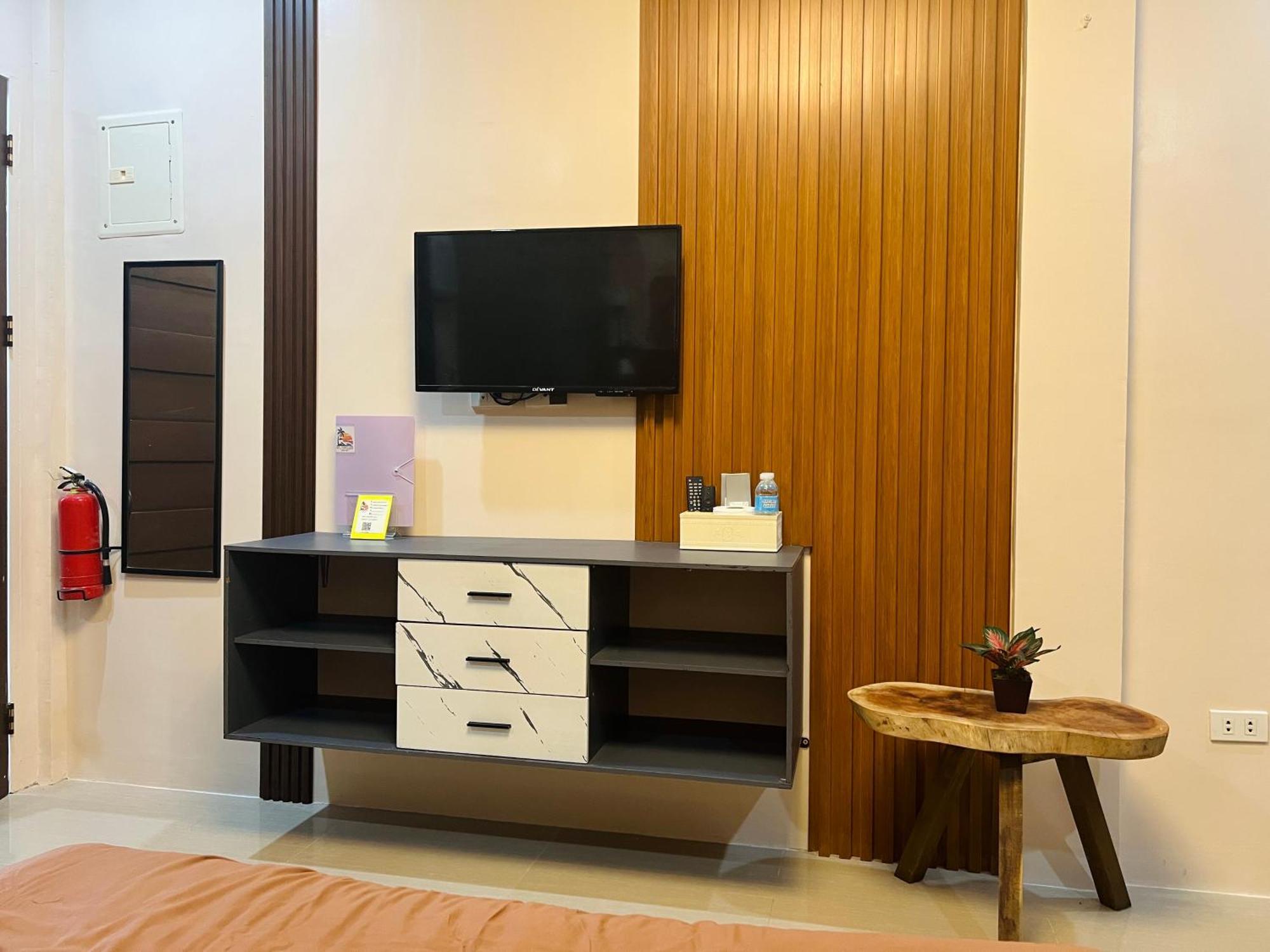Sky Traveller Suites Panglao Exteriör bild