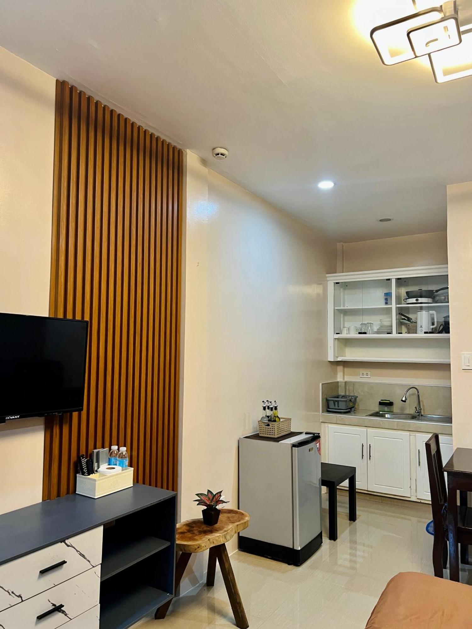 Sky Traveller Suites Panglao Exteriör bild