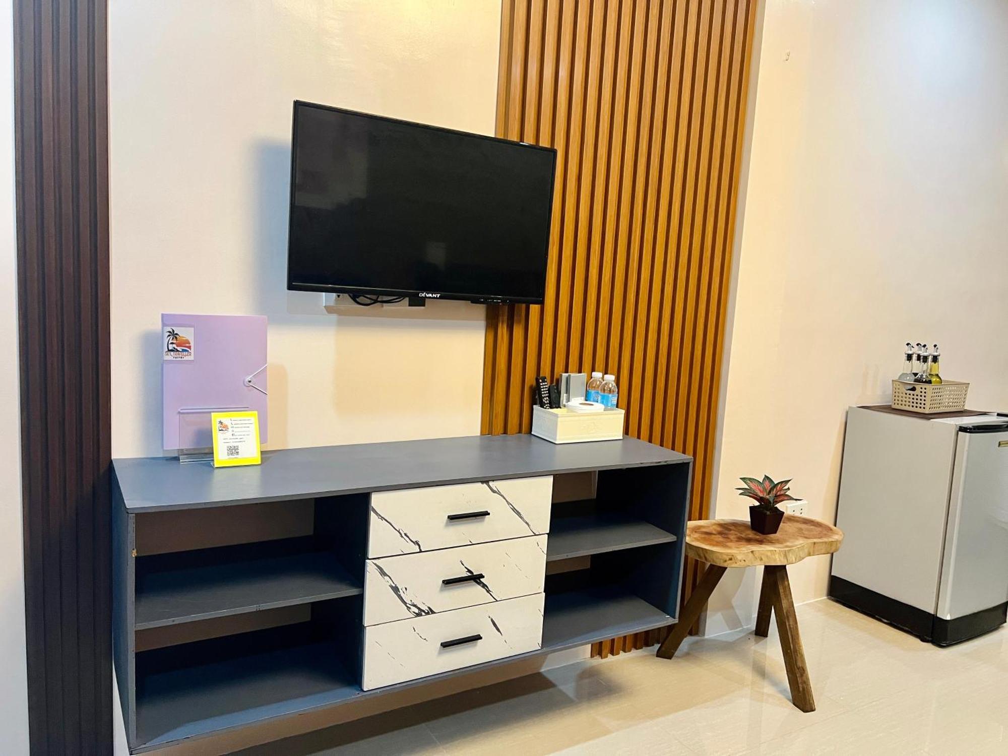 Sky Traveller Suites Panglao Exteriör bild
